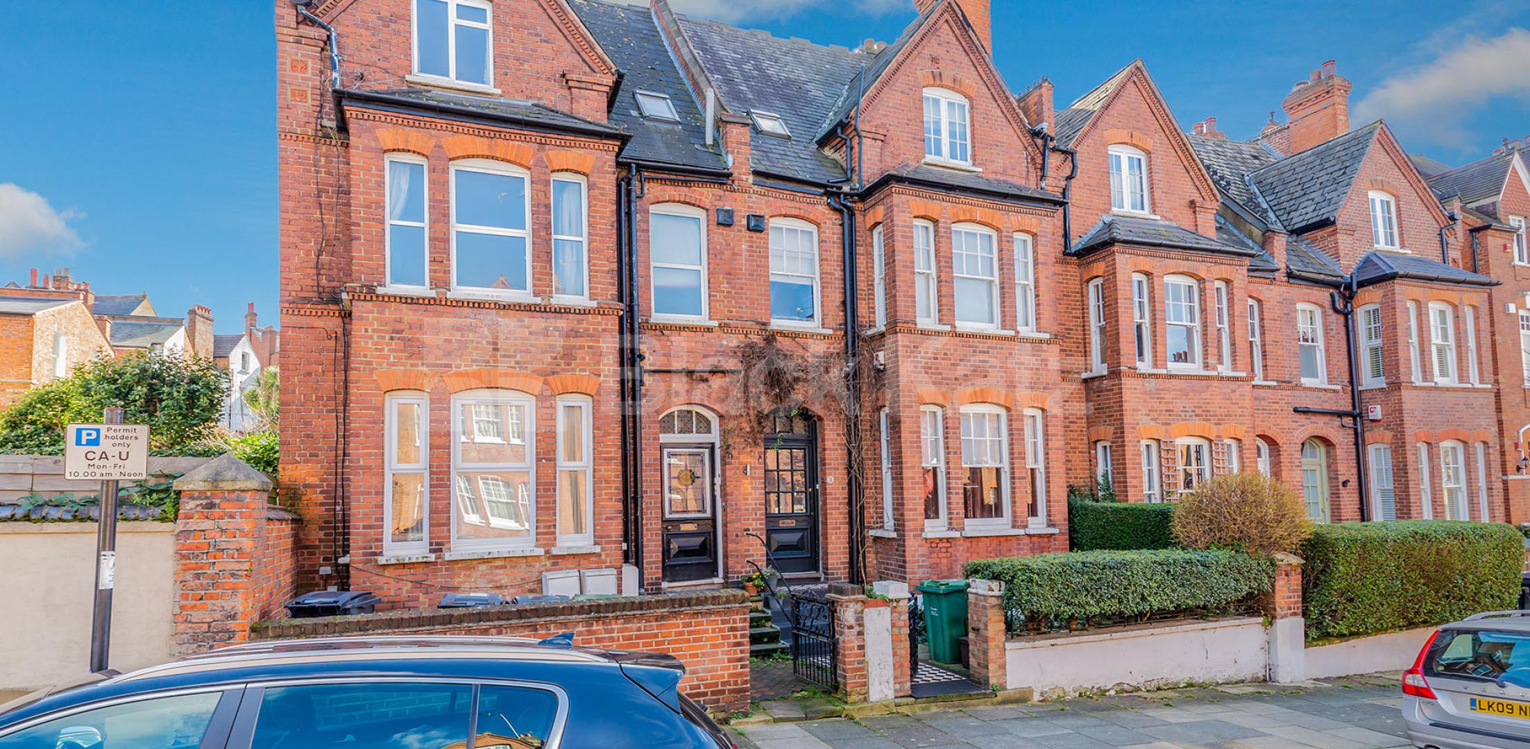 Private one bedroom property set in a period conversion Bramshill Gardens, Dartmouth Park